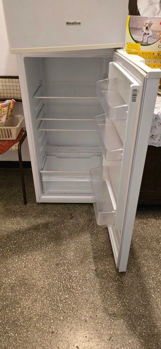 Frigider cu congelator