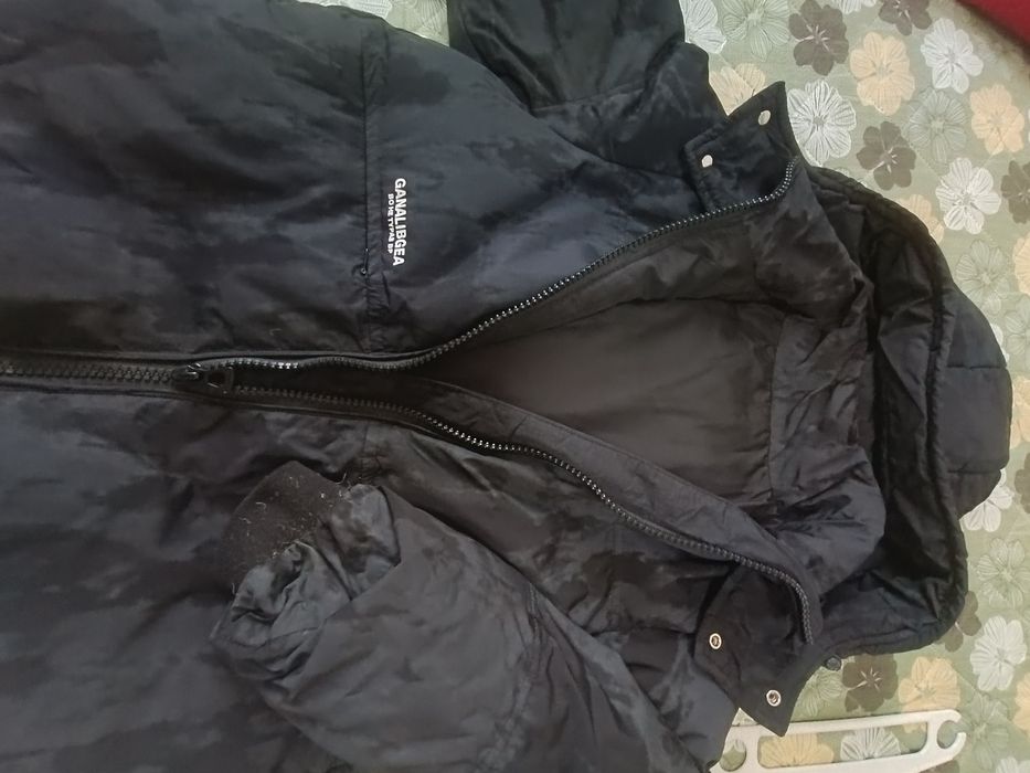 Продам куртку для мальчика (унисекс)