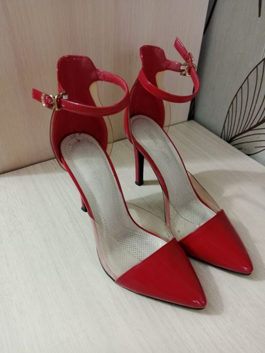 Босоножки на лето