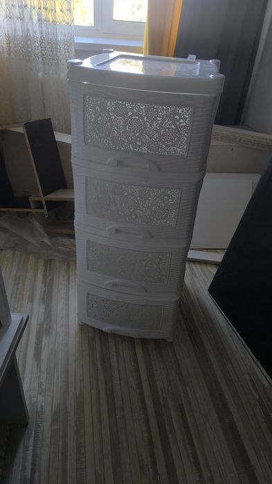 Пластиковый комод