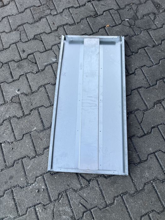 Polite pemtru rafturi metalice