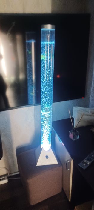 Lampă de podea sau masă