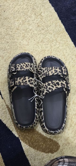 Великан гизер слансилар сотилади.