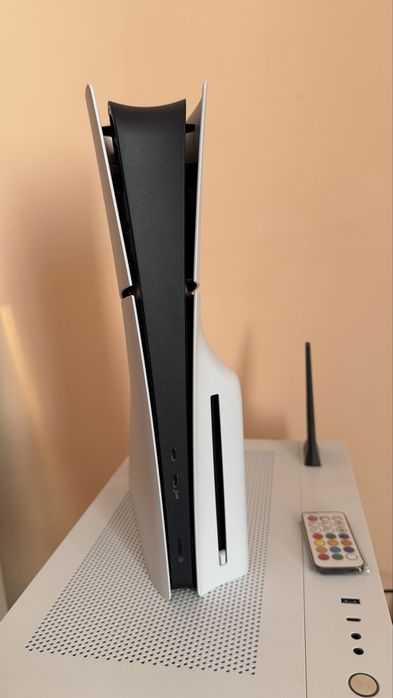 PS5 Slim с дисководом