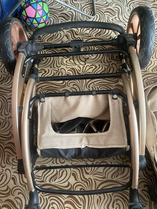 Продам детскую коляску