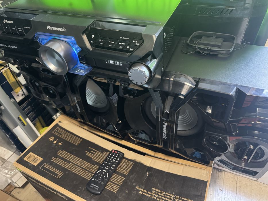 Аудио система Panasonic SC-AKX710E-K, 2000W RMS, Bluetooth, Черна с гаранция
