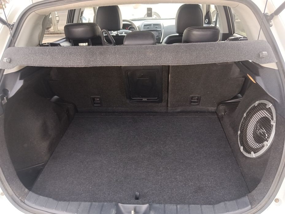 Митсубиши АСХ 1.8 ДИД 4х4 всички екстри