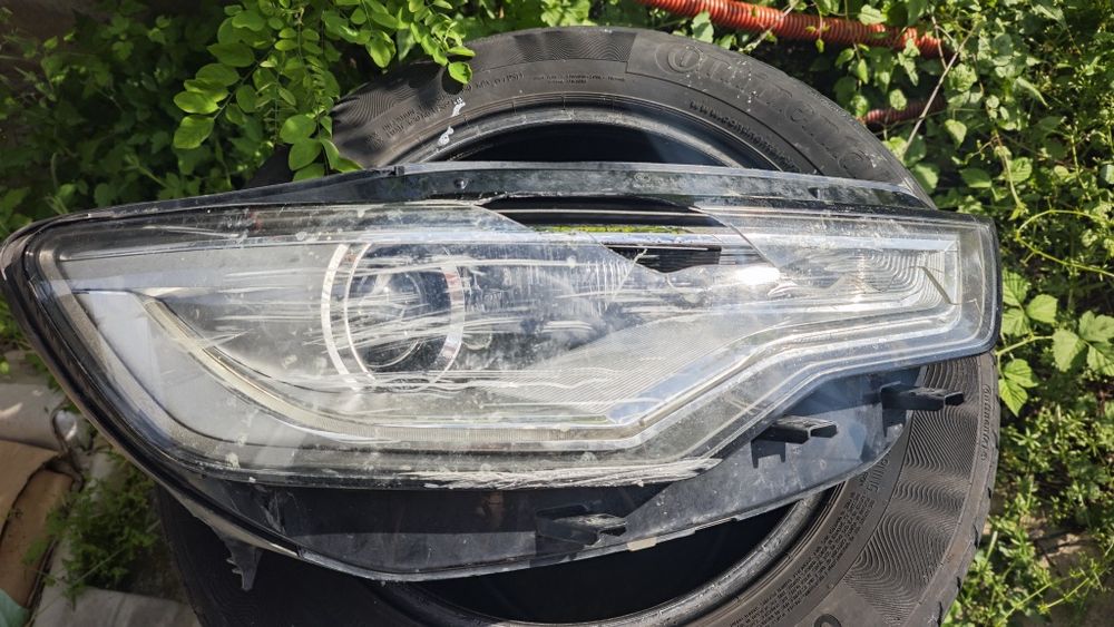 Десен фар за Ауди А6 C7 Audi A6 Bixenon