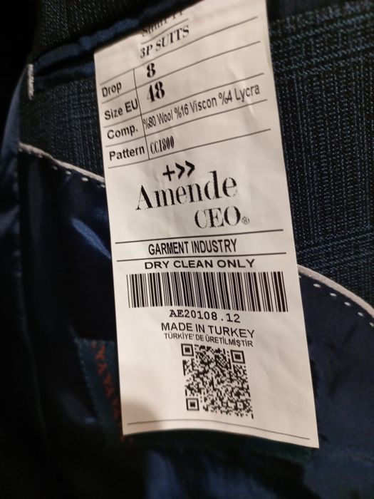 Продам мужскую тройку ,брендовую,турецкую,отличного качества на выпуск