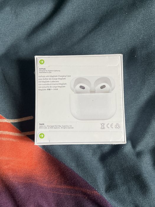 Airpods 3 noi cu factura