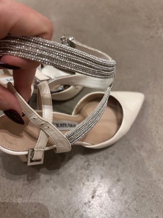 Обувки с ток почти нови