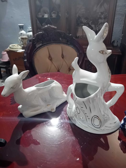 Фигури,свещници,солници,ангелчета и други.