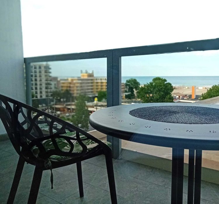 Inchiriez apartament in Mamaia zona Butoaie