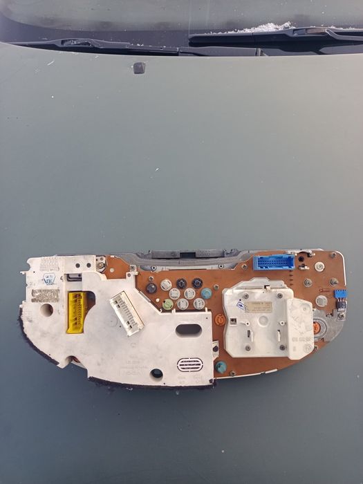 Щиток приборов Ауди 90 ...2.3 объем