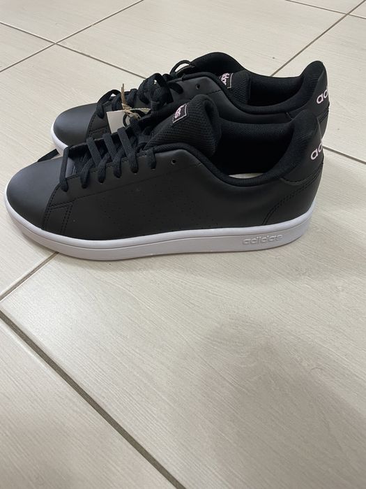 Adidas advantage base