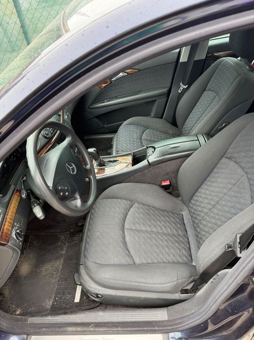 Mercedes E class w211