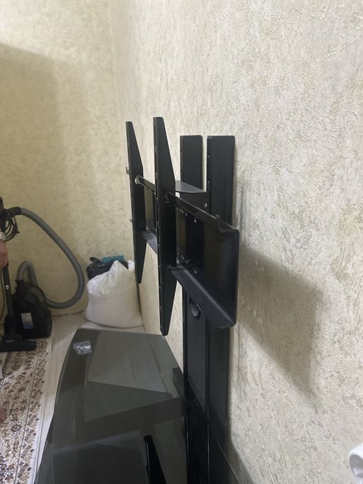 Продам полку для телевизора