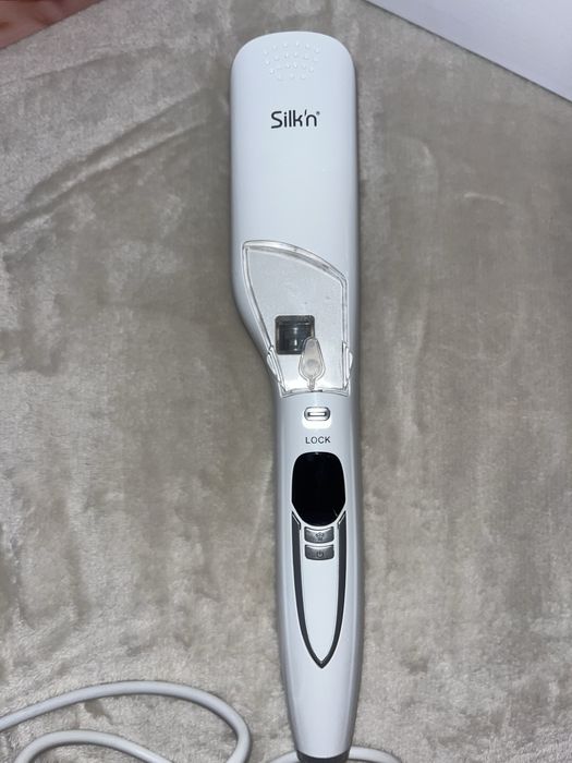 Perie de indreptat parul cu aburi Silk’n