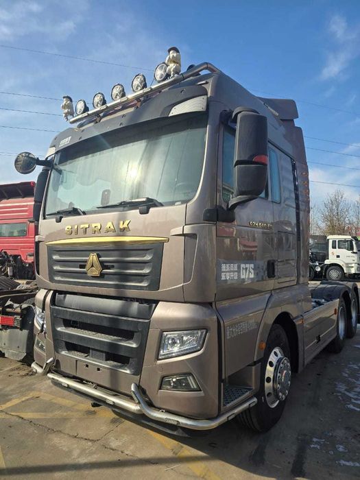 новый Sinotruk Sitrak C7