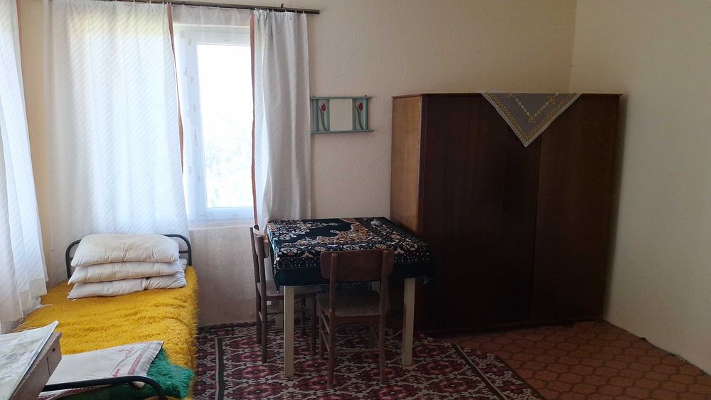 Къща с голям двор 6700 кв.м. за 29999 евро в с. Шарково от СОБСТВЕНИК