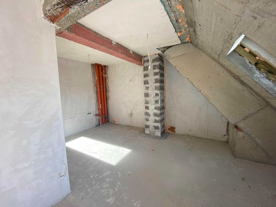 Продава се Двустаен апартамент в Пловдив, Кючук Париж - 70 кв.м за 1094 €/кв.м - Снимка #2