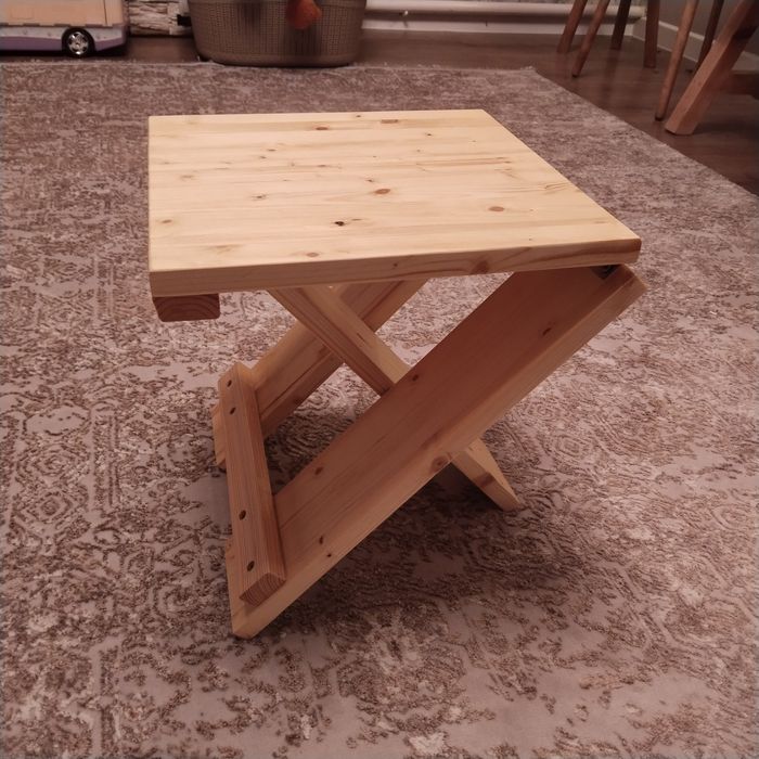 Складной стульчик деревянный