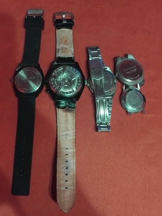 Лот часовници пет броя