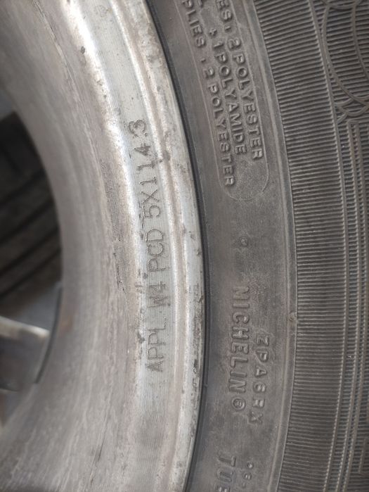 Джанти с летни  гуми 5х114.3  245/60/18