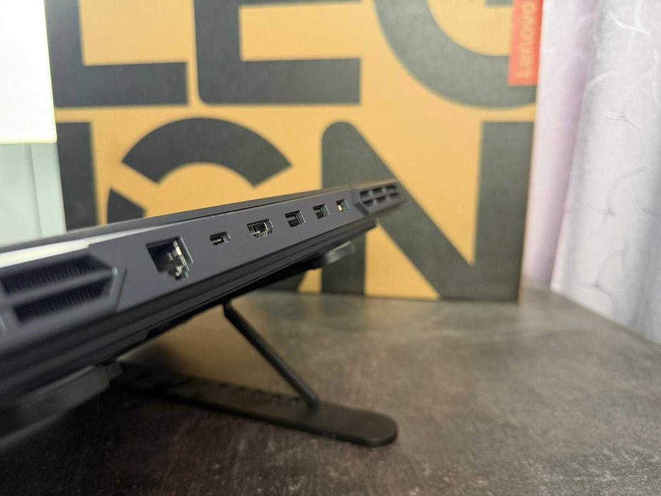 Lenovo Legion 5 Pro Ryzen 7 7745HX RTX 4070 8GB 32GB RAM 1TB SSD 16" WQXGA 240hz