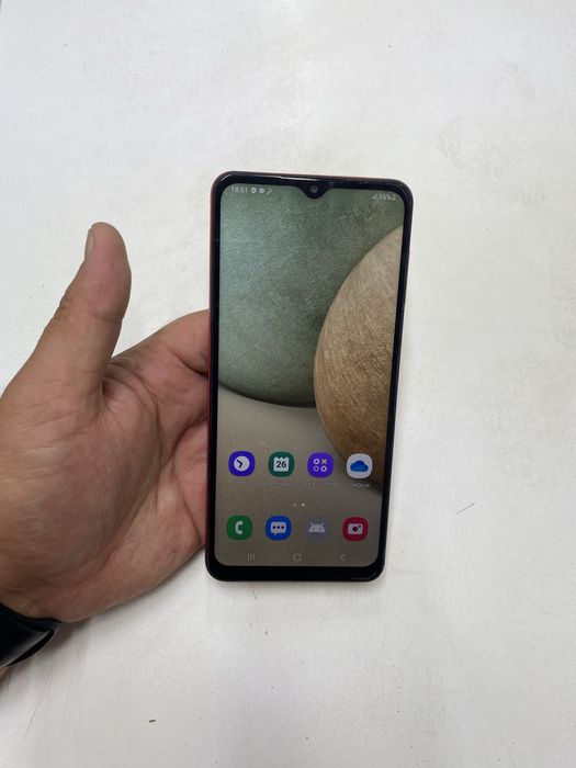 Samsung A12 в идеальном состояний