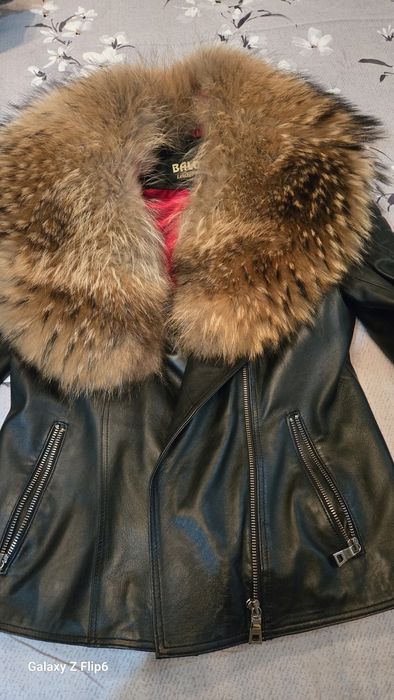 Кожено яке с естествена яка