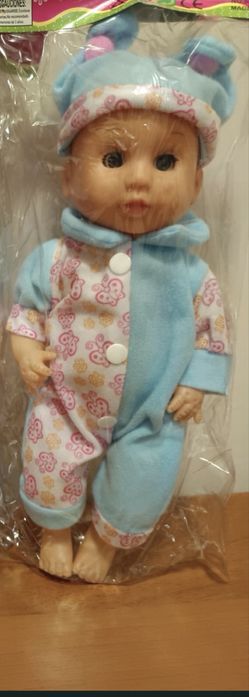 Продавам играчи за момиче и момче