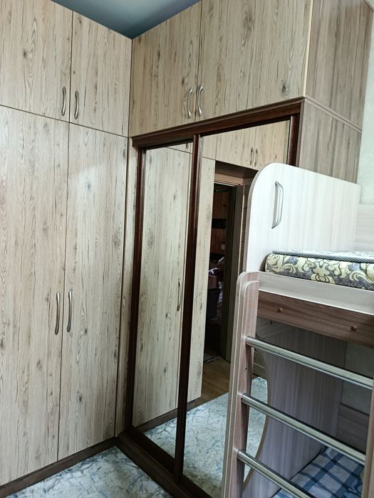 Продается спальный гарнитур