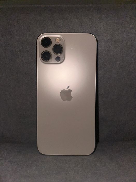 Продам Iphone 12 pro