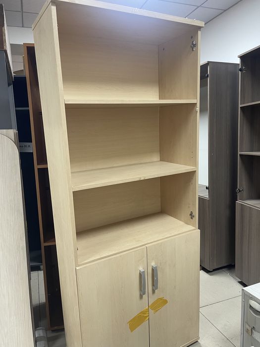 Шкафы офисные гардеробные