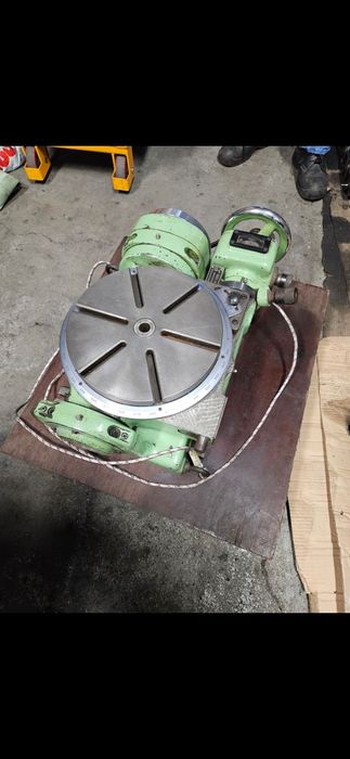 Делителни маси, три броя