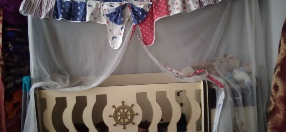 Bolalar kravati sotiladi