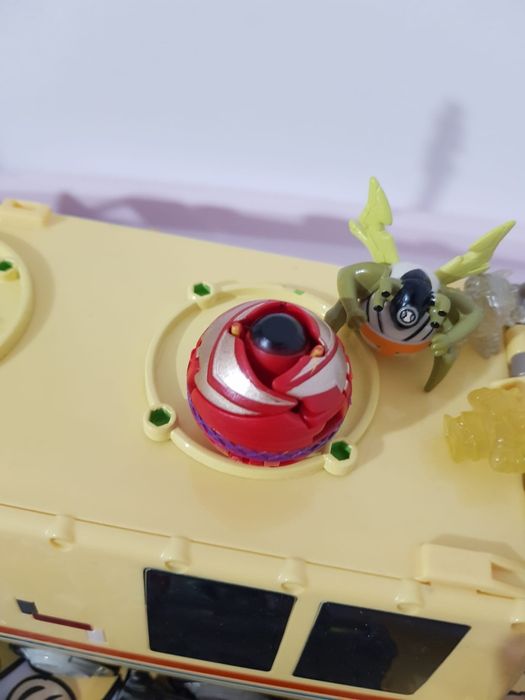 Masina Ben 10 originala, de colecție