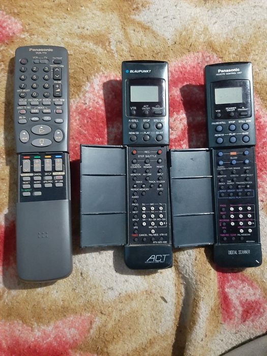 Vând telecomandă originale telecomenzi  stare bună