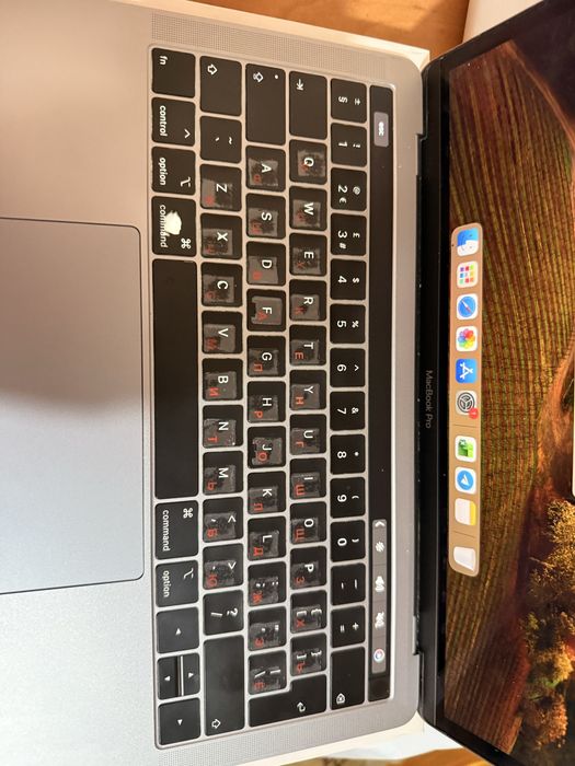 Срочно продам MacBook Pro 2019
