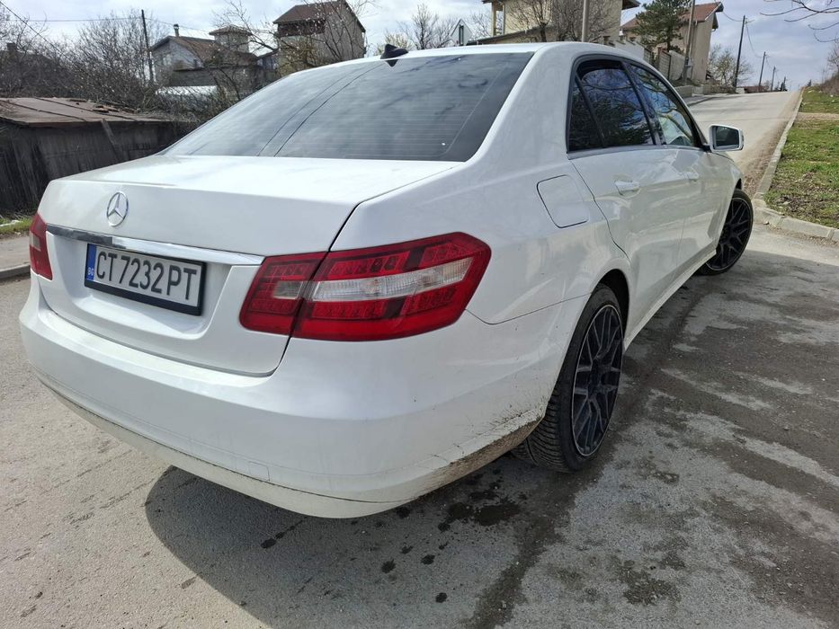 Mercedes E класа 2013 година на части 2000 кубика дизел
