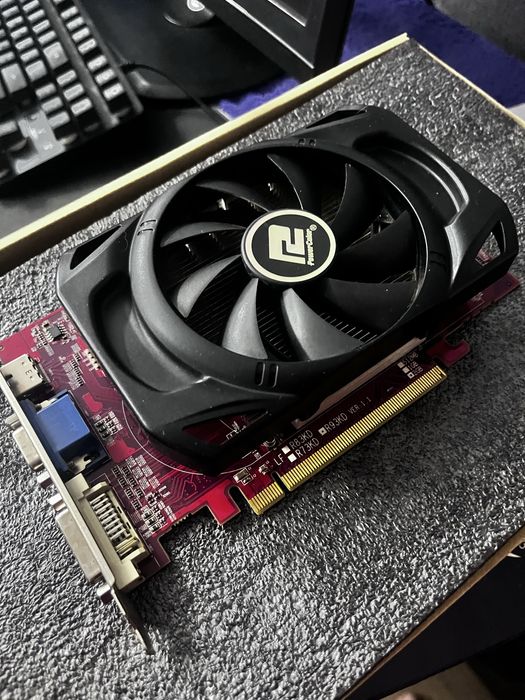 Продам видекарту Radeon HD6670