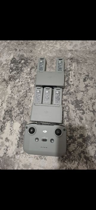 Vand Drona dji mini 4k fmc plus 2 bateri si tatie incarcare extra