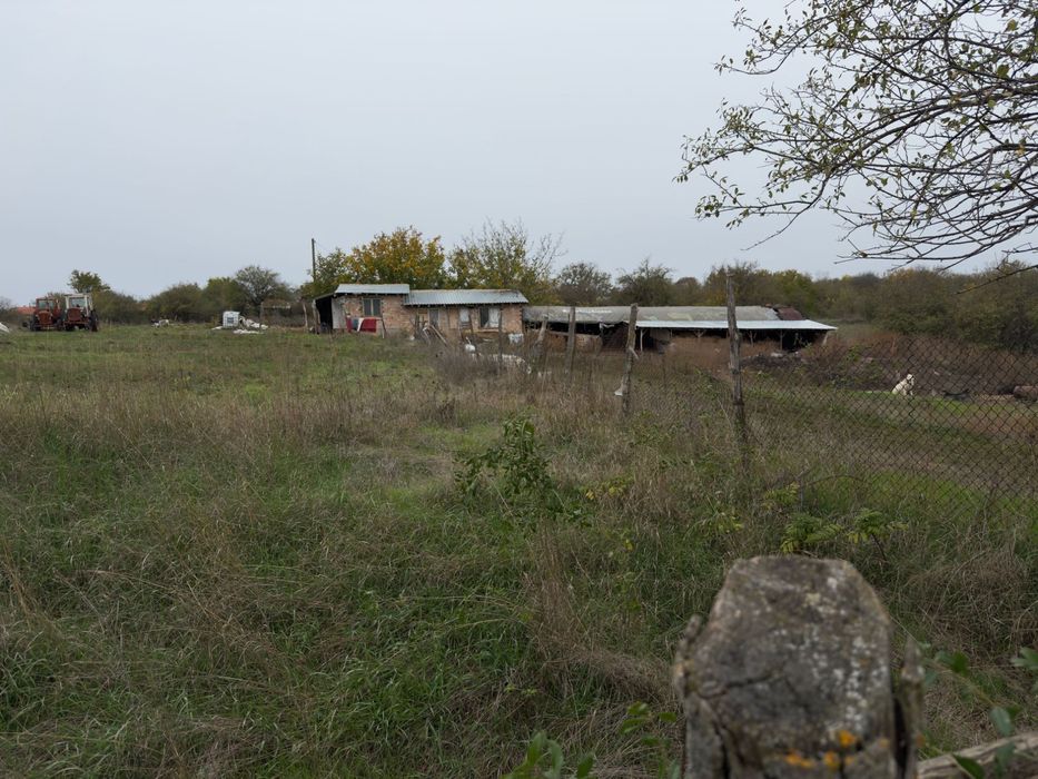 Продавам земеделска земя в с. Веселина \обл. Разград \