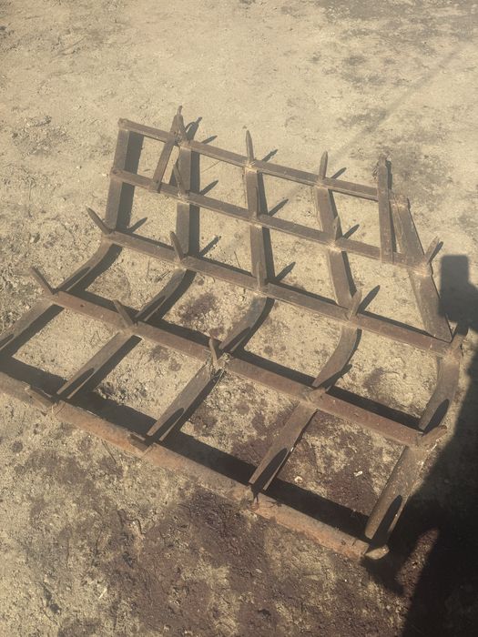 Grape de vânzare, 3 bucăți.