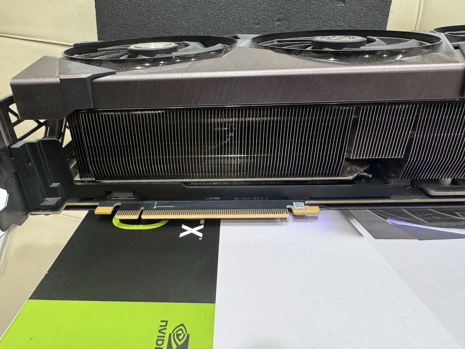 GeForse RTX 4090 Suprim