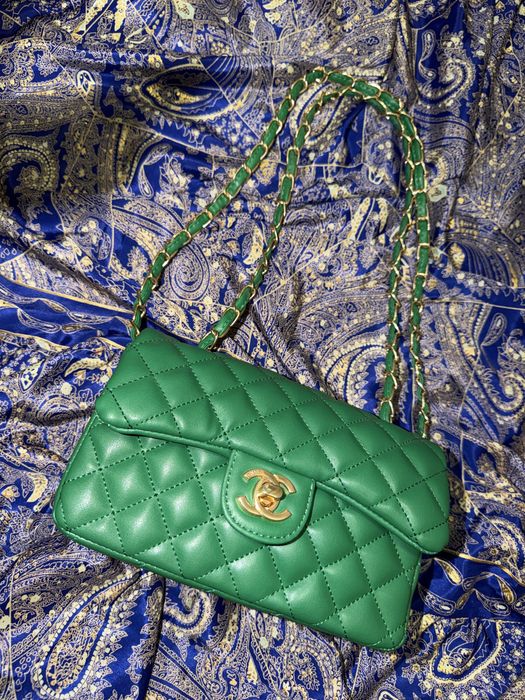 Geanta Chanel de dama marime mica