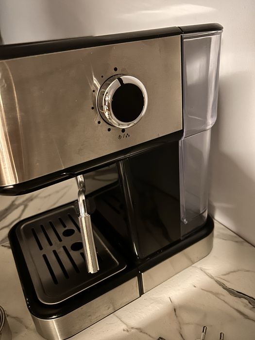 Кафемашина Gorenje touch screen