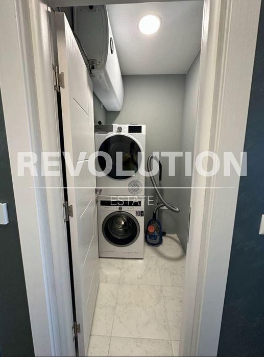 Двустаен апартамент в района на Чайка!