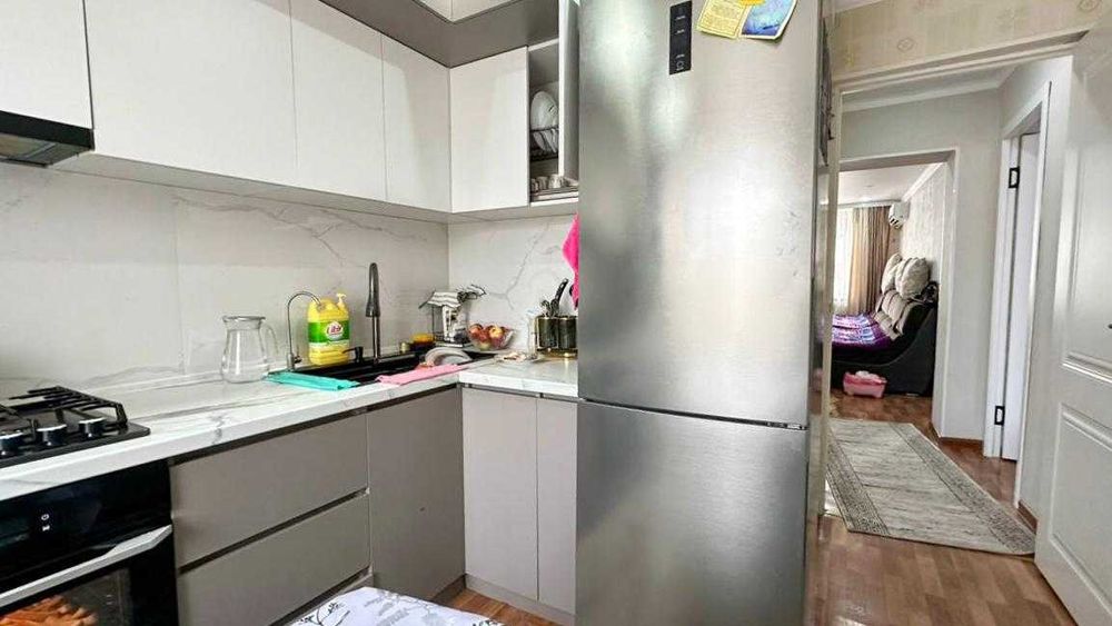 продам 4 ком в центре Айым